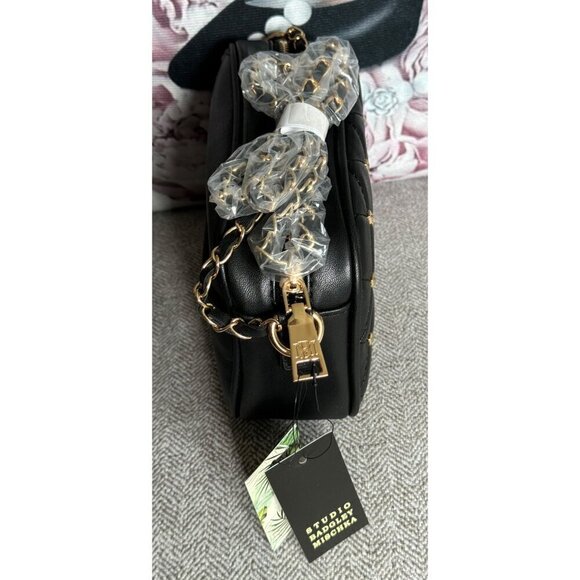 BADGLEY MISCHKA Quilted Studded Logo Chain Camera Bag NWT - Picture 5 of 11